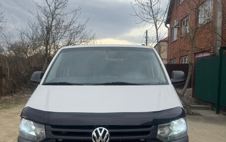 Volkswagen Transporter T5 рестайлинг, 2010 год, 1 650 000 рублей, 2 фотография