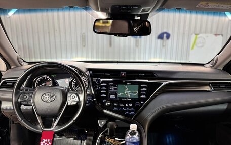 Toyota Camry, 2021 год, 2 850 000 рублей, 5 фотография