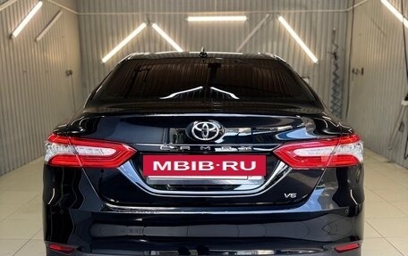 Toyota Camry, 2021 год, 2 850 000 рублей, 10 фотография