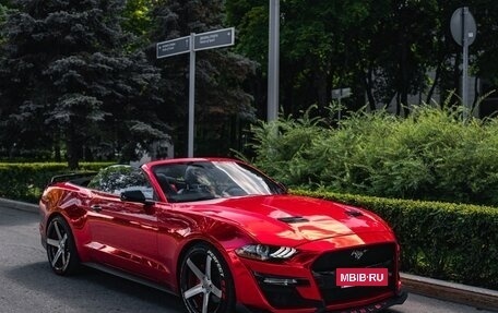 Ford Mustang VI рестайлинг, 2019 год, 3 350 000 рублей, 2 фотография