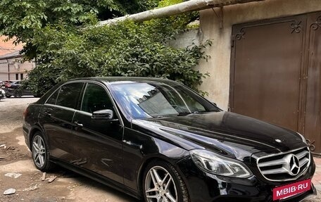 Mercedes-Benz E-Класс, 2014 год, 1 780 000 рублей, 3 фотография