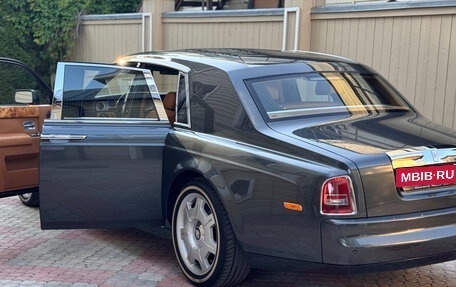 Rolls-Royce Phantom VII рестайлинг, 2005 год, 11 800 000 рублей, 3 фотография