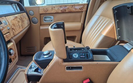 Rolls-Royce Phantom VII рестайлинг, 2005 год, 11 800 000 рублей, 23 фотография