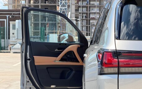 Lexus LX, 2022 год, 15 800 000 рублей, 11 фотография