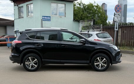 Toyota RAV4, 2017 год, 2 400 000 рублей, 13 фотография