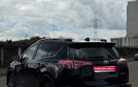 Toyota RAV4, 2017 год, 2 400 000 рублей, 8 фотография