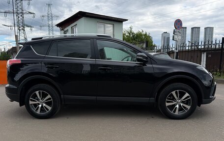 Toyota RAV4, 2017 год, 2 400 000 рублей, 18 фотография