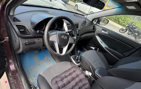 Hyundai Solaris II рестайлинг, 2013 год, 370 000 рублей, 9 фотография