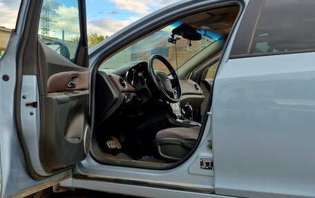 Chevrolet Cruze II, 2012 год, 654 000 рублей, 10 фотография