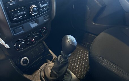 Renault Duster I рестайлинг, 2019 год, 1 247 000 рублей, 31 фотография