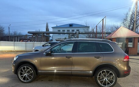 Volkswagen Touareg III, 2013 год, 2 350 000 рублей, 2 фотография