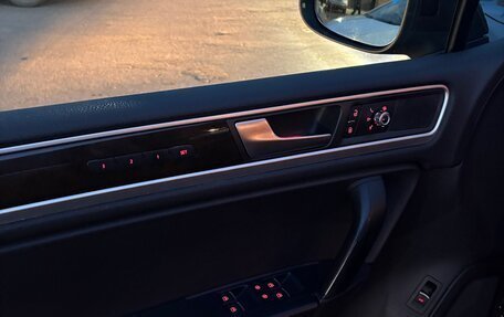 Volkswagen Touareg III, 2013 год, 2 350 000 рублей, 13 фотография