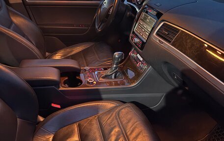 Volkswagen Touareg III, 2013 год, 2 350 000 рублей, 10 фотография