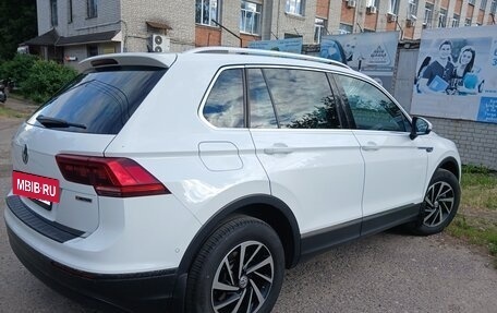 Volkswagen Tiguan II, 2019 год, 2 250 000 рублей, 4 фотография