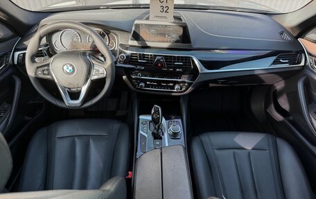BMW 5 серия, 2018 год, 2 599 000 рублей, 16 фотография