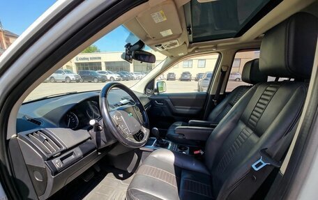 Land Rover Freelander II рестайлинг 2, 2013 год, 1 800 000 рублей, 10 фотография