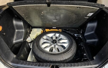 Land Rover Freelander II рестайлинг 2, 2013 год, 1 800 000 рублей, 15 фотография