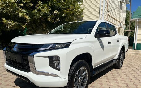 Mitsubishi L200 IV рестайлинг, 2023 год, 4 950 000 рублей, 4 фотография