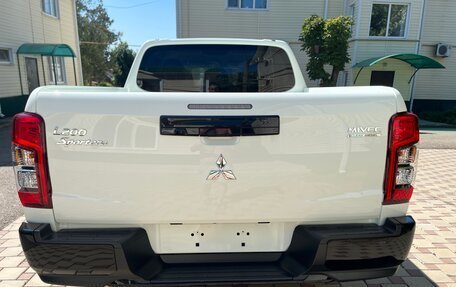 Mitsubishi L200 IV рестайлинг, 2023 год, 4 950 000 рублей, 10 фотография