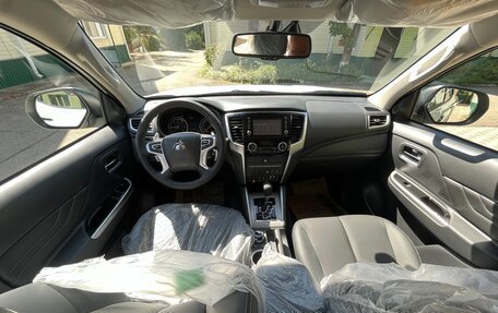 Mitsubishi L200 IV рестайлинг, 2023 год, 4 950 000 рублей, 16 фотография