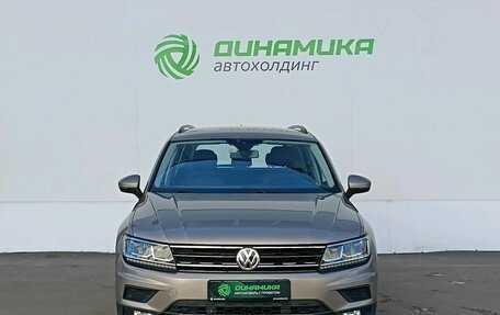 Volkswagen Tiguan II, 2019 год, 2 250 000 рублей, 2 фотография