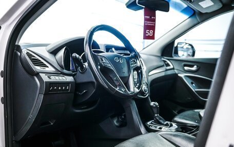 Hyundai Santa Fe III рестайлинг, 2017 год, 2 450 000 рублей, 16 фотография