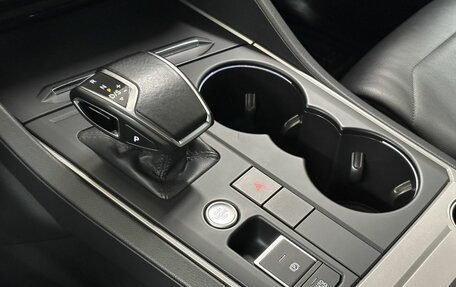 Volkswagen Touareg III, 2019 год, 5 432 000 рублей, 15 фотография
