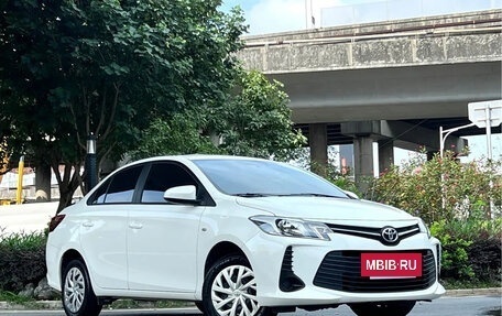 Toyota Vios III, 2023 год, 1 350 000 рублей, 3 фотография