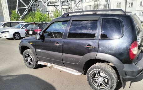 Chevrolet Niva I рестайлинг, 2010 год, 400 000 рублей, 5 фотография