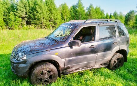 Chevrolet Niva I рестайлинг, 2010 год, 400 000 рублей, 18 фотография