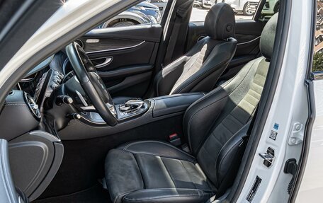 Mercedes-Benz E-Класс, 2017 год, 3 680 000 рублей, 12 фотография