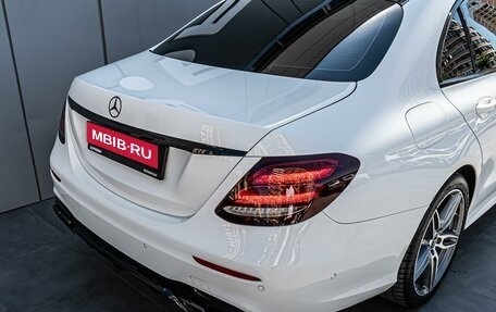 Mercedes-Benz E-Класс, 2017 год, 3 680 000 рублей, 7 фотография