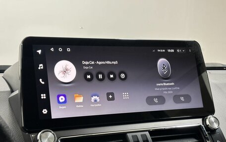 Toyota Land Cruiser Prado 150 рестайлинг 2, 2017 год, 4 050 000 рублей, 14 фотография