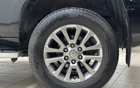Toyota Land Cruiser Prado 150 рестайлинг 2, 2017 год, 4 050 000 рублей, 19 фотография