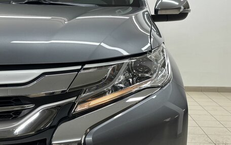Mitsubishi Pajero Sport III рестайлинг, 2017 год, 3 350 000 рублей, 8 фотография