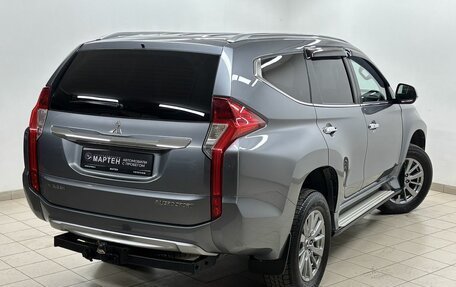 Mitsubishi Pajero Sport III рестайлинг, 2017 год, 3 350 000 рублей, 9 фотография
