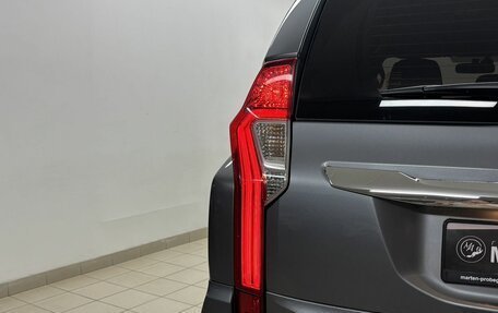 Mitsubishi Pajero Sport III рестайлинг, 2017 год, 3 350 000 рублей, 10 фотография