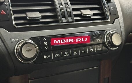 Toyota Land Cruiser Prado 150 рестайлинг 2, 2017 год, 4 050 000 рублей, 15 фотография