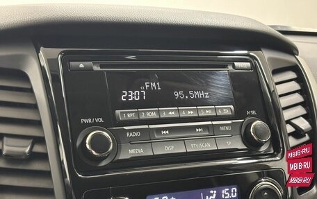 Mitsubishi Pajero Sport III рестайлинг, 2017 год, 3 350 000 рублей, 14 фотография