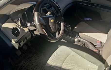 Chevrolet Cruze II, 2012 год, 535 000 рублей, 4 фотография