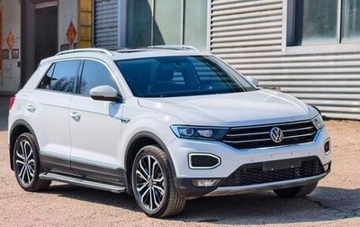 Volkswagen T-Roc I, 2023 год, 1 690 000 рублей, 1 фотография