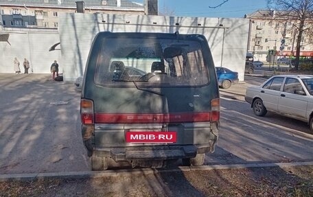 Mitsubishi Delica III, 1992 год, 330 000 рублей, 4 фотография