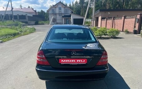 Mercedes-Benz E-Класс, 2004 год, 800 000 рублей, 5 фотография