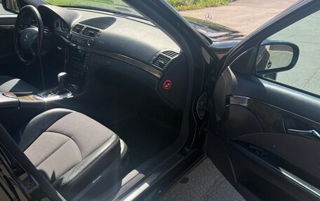 Mercedes-Benz E-Класс, 2004 год, 800 000 рублей, 12 фотография