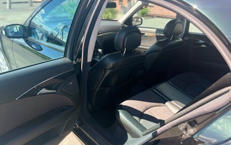 Mercedes-Benz E-Класс, 2004 год, 800 000 рублей, 15 фотография