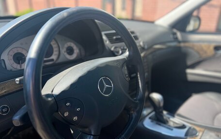 Mercedes-Benz E-Класс, 2004 год, 800 000 рублей, 20 фотография