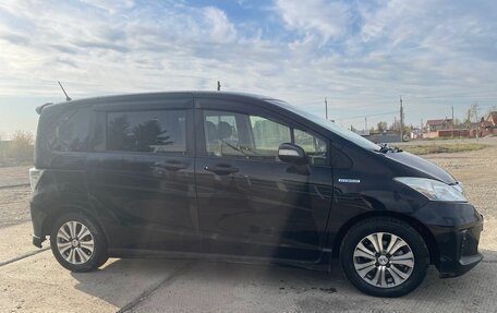 Honda Freed I, 2013 год, 910 000 рублей, 3 фотография
