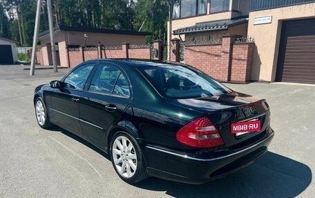 Mercedes-Benz E-Класс, 2004 год, 800 000 рублей, 23 фотография