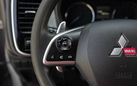 Mitsubishi Outlander III рестайлинг 3, 2012 год, 1 100 000 рублей, 12 фотография