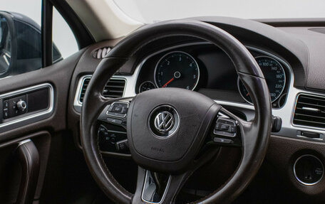 Volkswagen Touareg III, 2016 год, 2 634 000 рублей, 16 фотография
